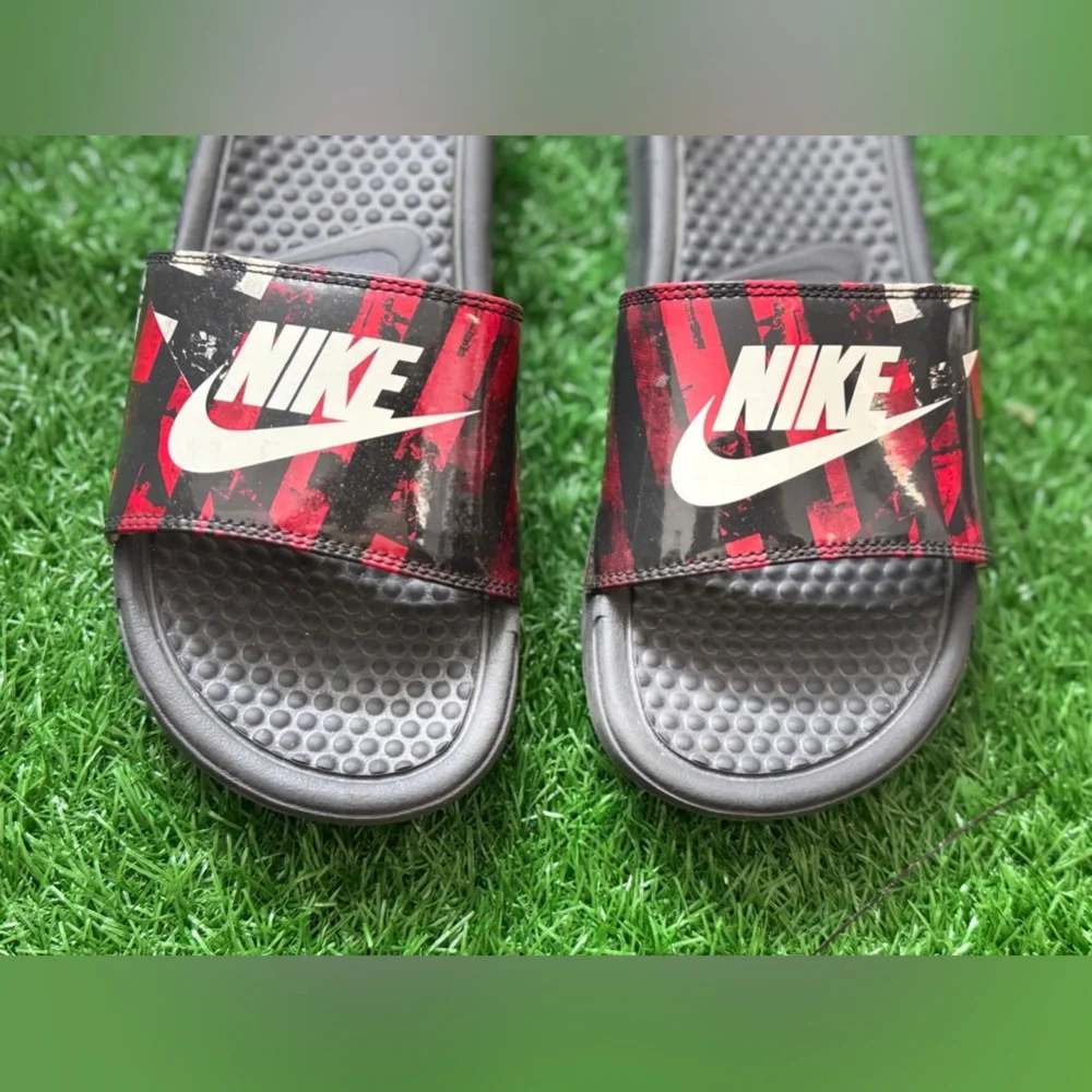 Nike excellent preowned